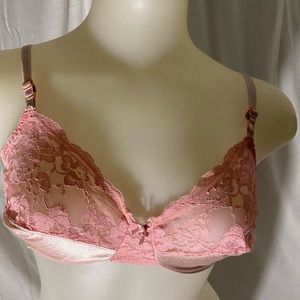 Ladies Vintage Lace & Satin Bra Size 36B